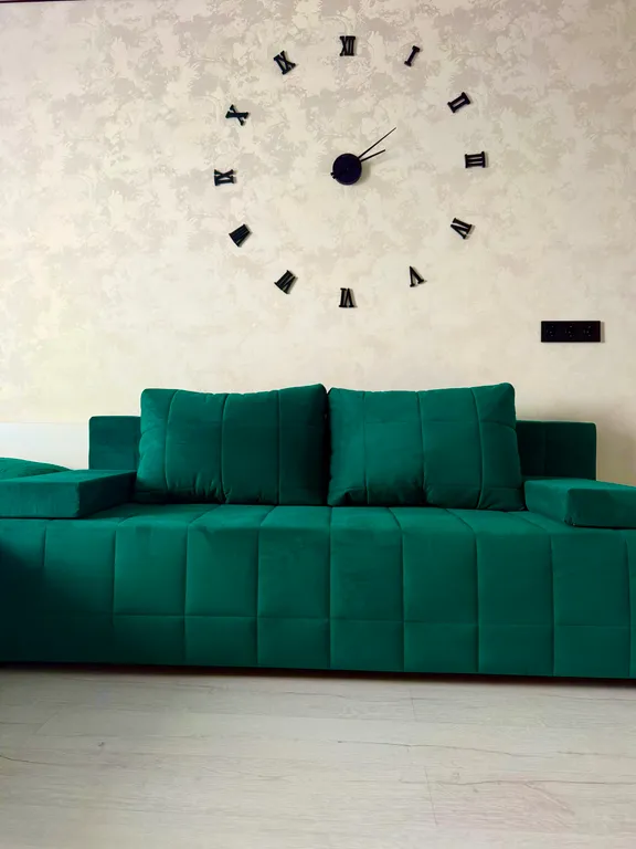 Студия с шикарным дизайнерским ремонтом