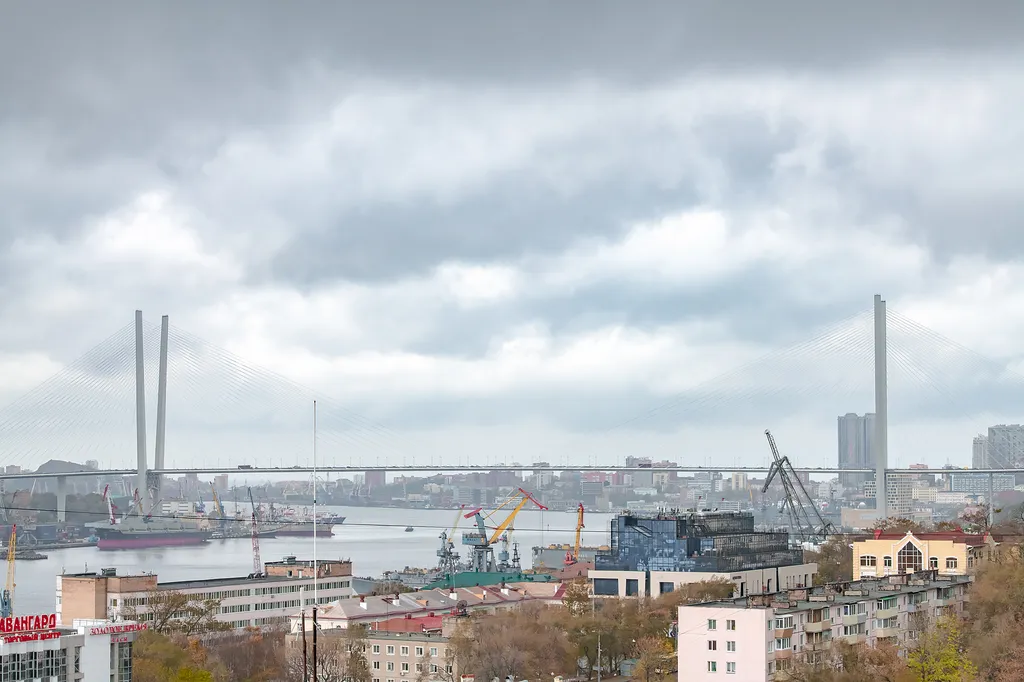 Квартира Квартира Студия в центре с шикарным видом на море и Золотой мост — Владивосток