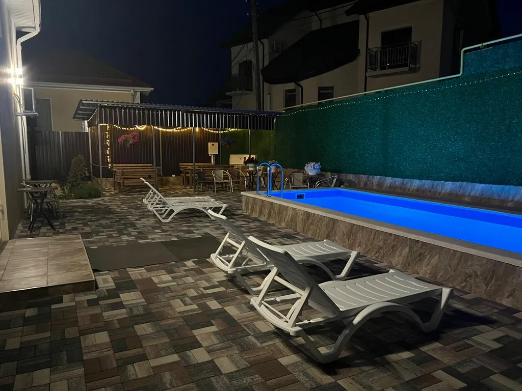 Новый дом с подогреваемым бассейном