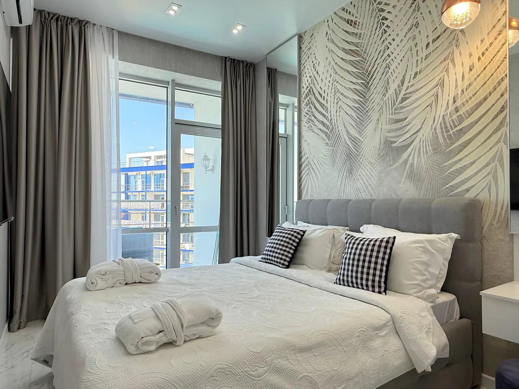 Квартира Апартаменты Двухкомнатные Акваделюкс с бассейном и видом на море — аренда посуточно в Севастополь