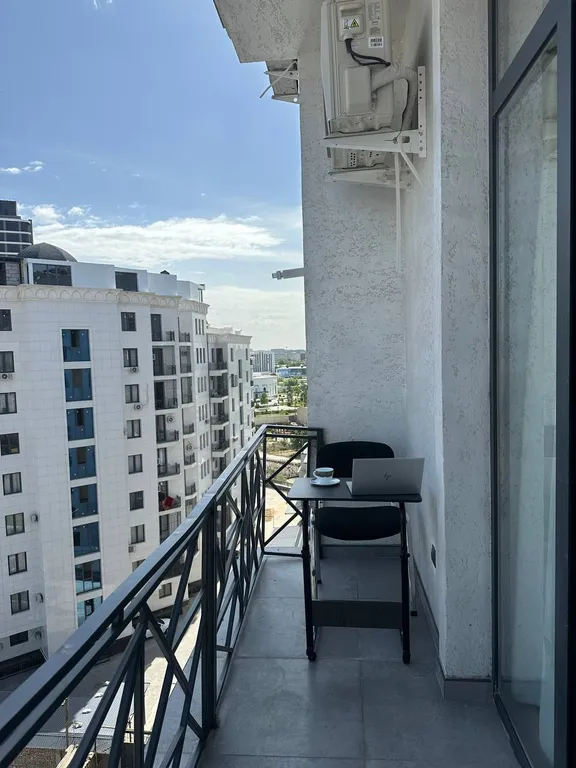 Minor-River apartment