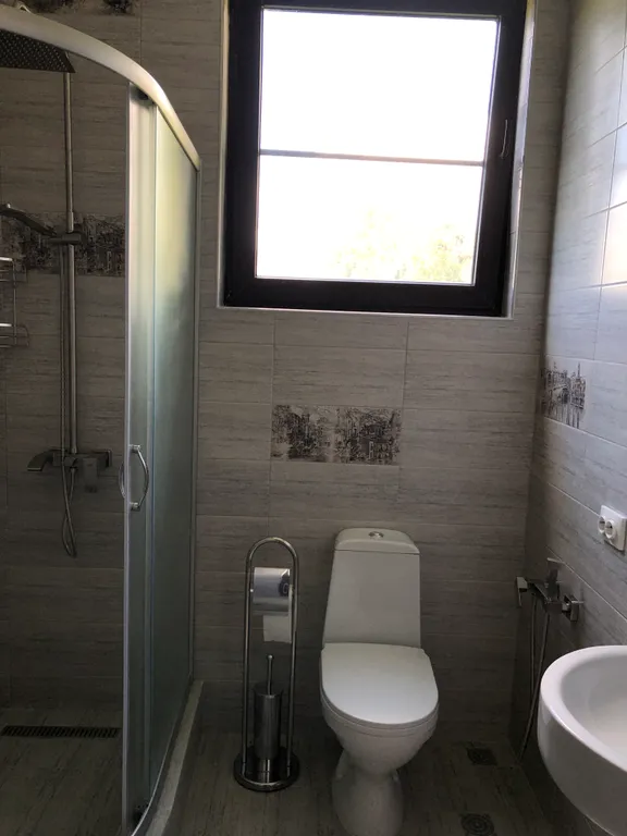 Уютная евро-трехкомнатная квартира с евроремонтом