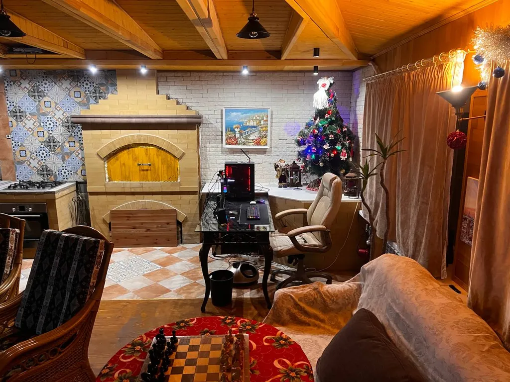 Дом с банным чаном, баней и домашним кинотеатром