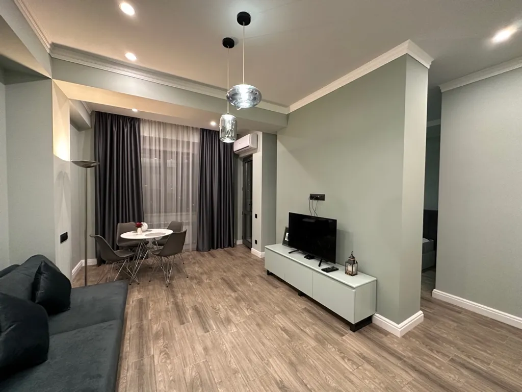 Красивая двухкомнатная квартира в центре города