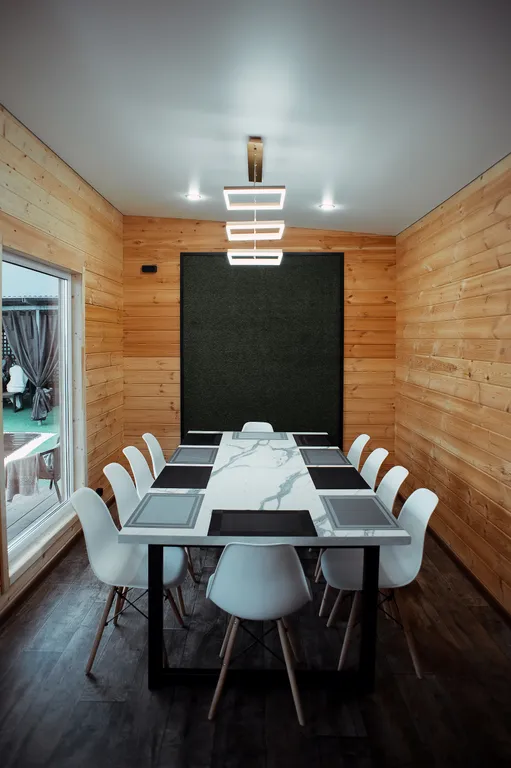 Дом с бассейном и баней