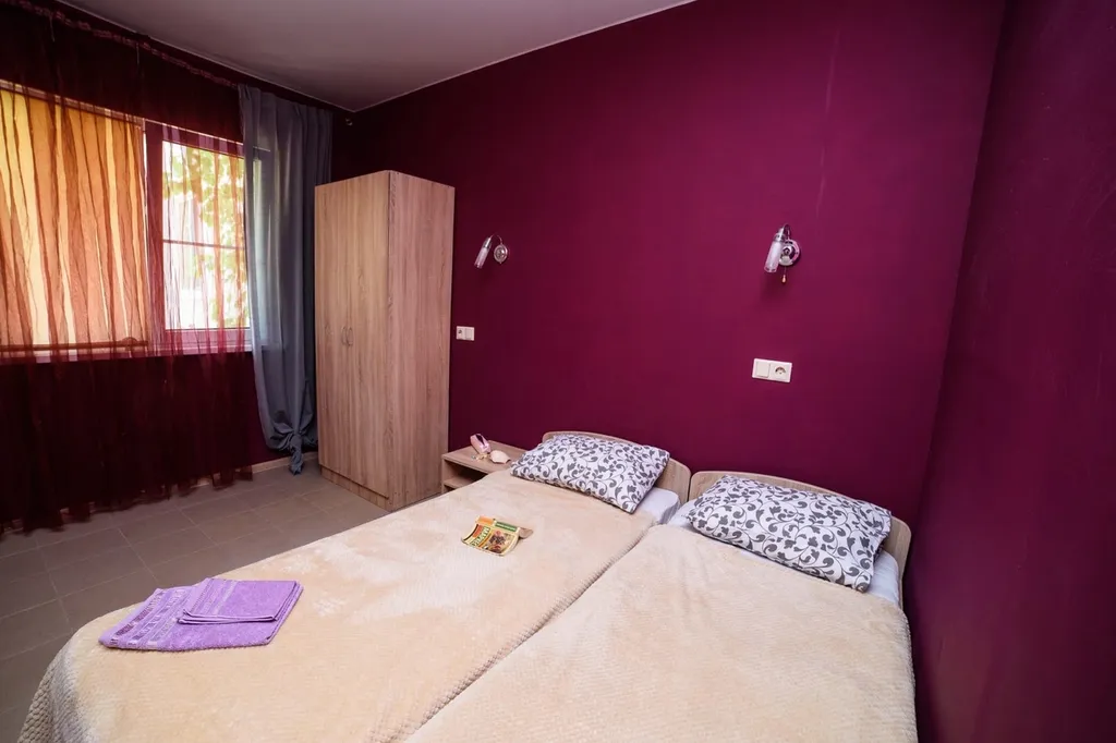 Двухкомнатный семейный номер с видом на море