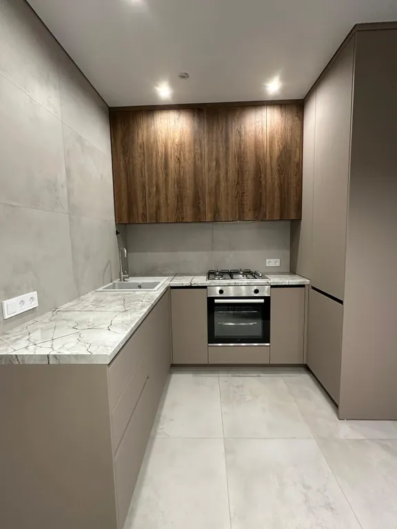 Уютная, новая квартира в кварталах 1777