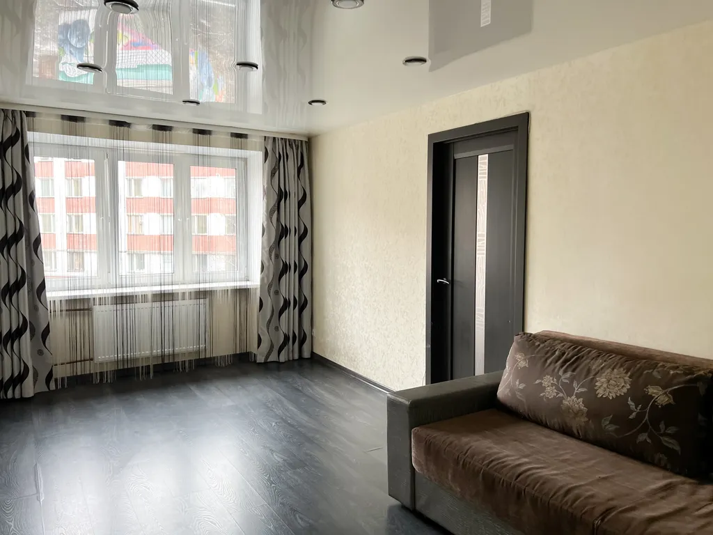 2‑комн. квартира в центре Мурманска на ул. Коминтерна, 17