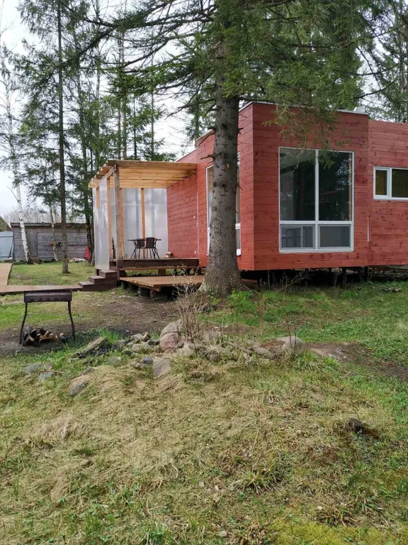 Домик на берегу реки Шексна