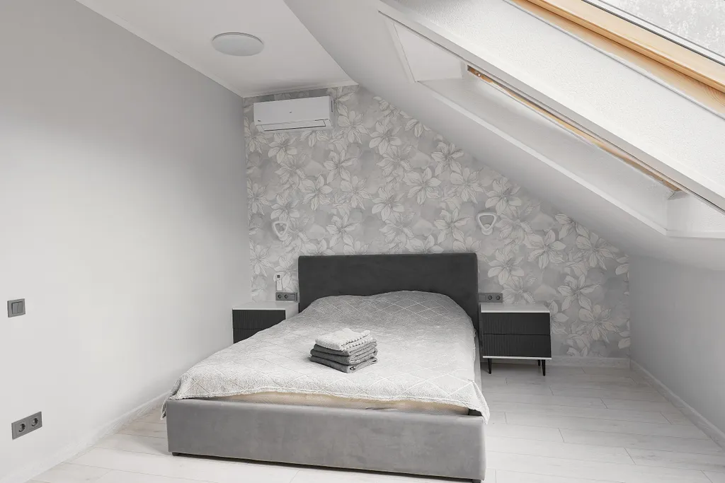 Уютная студия рядом с центром Очеретиной