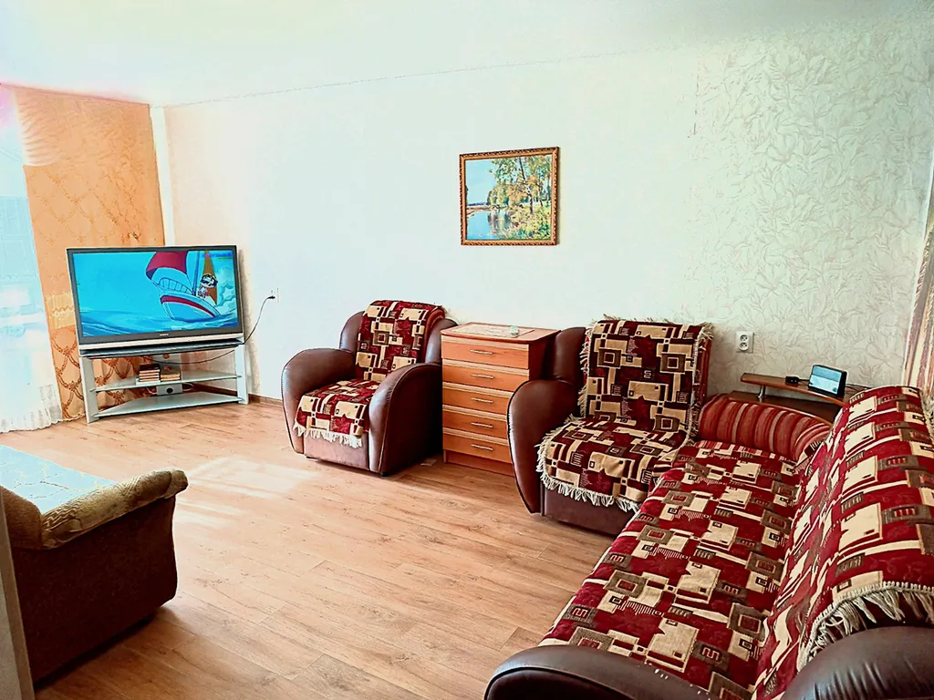 Уютная квартира в центре города с шикарным видом на лес и горы