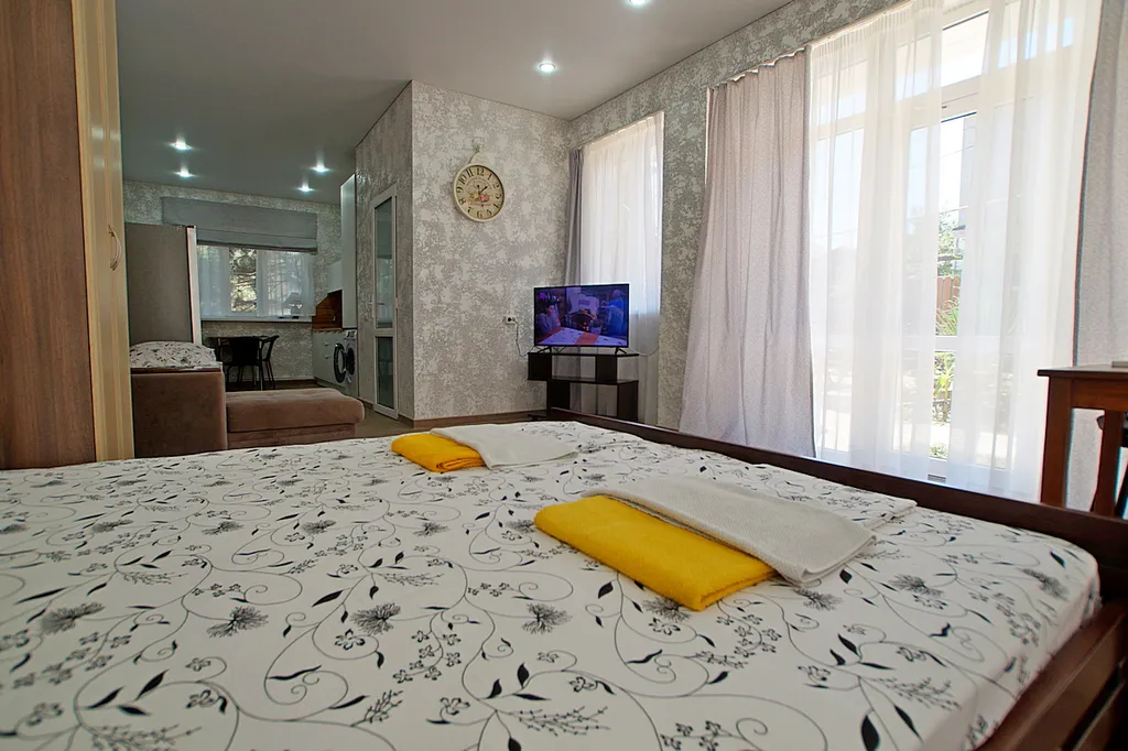 Квартира с витражными окнами