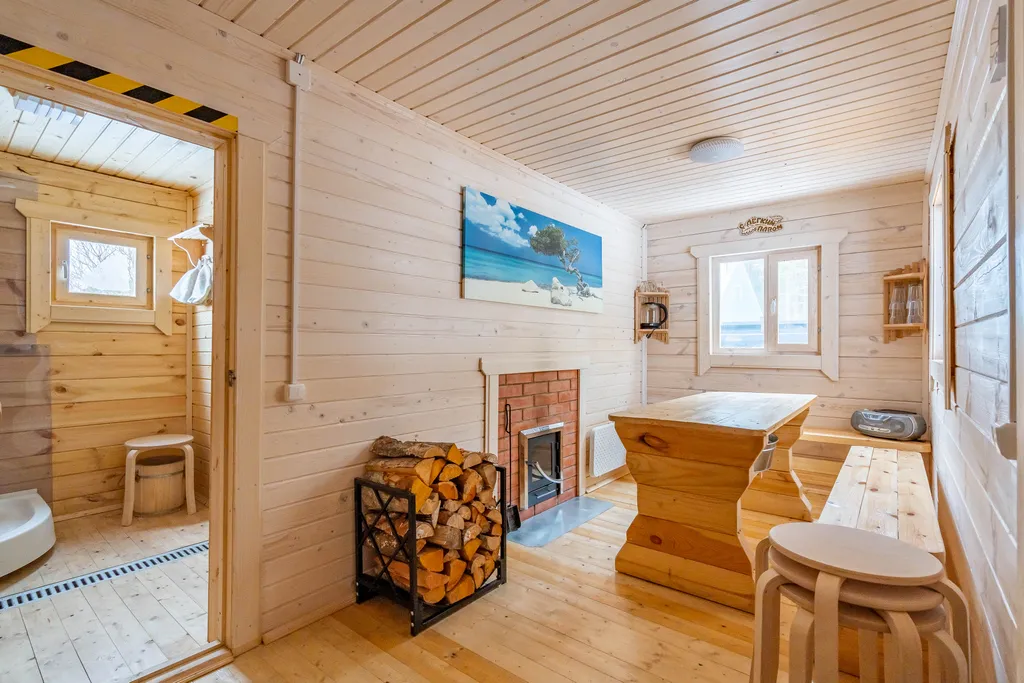 Коттедж Уютный просторный дом у лесного озера — Ларионово