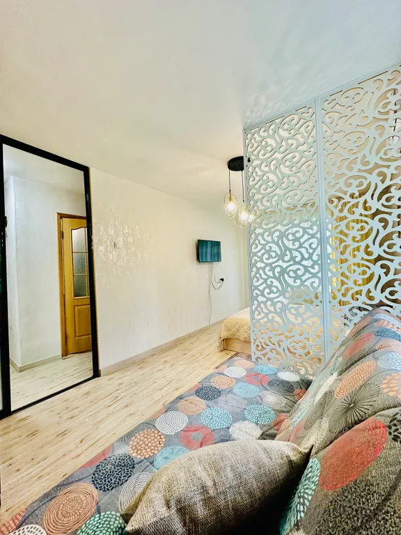 Красивая квартира на Проспекте Столетия!