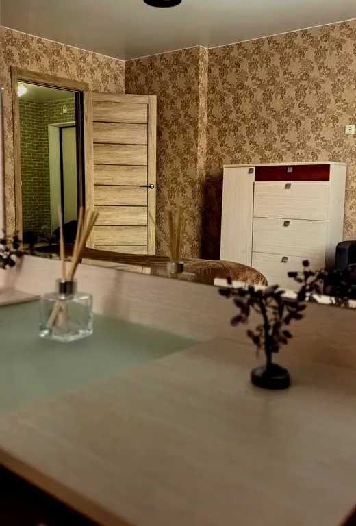 Уютная двухкомнатная квартира с дизайнерским ремонтом