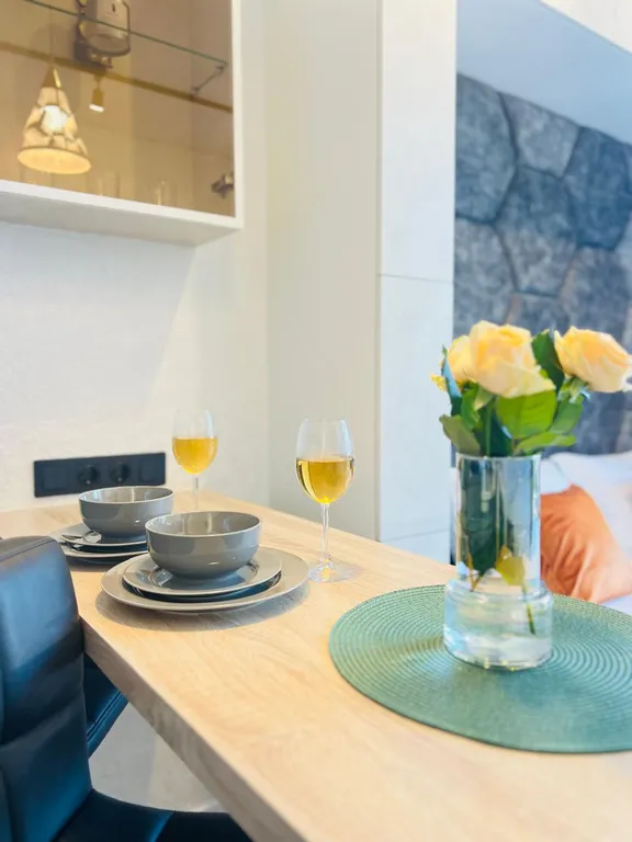 Студия трехместная с бассейном