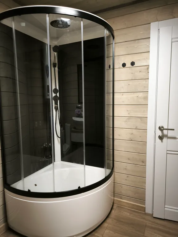 Уютный домик у леса с чаном