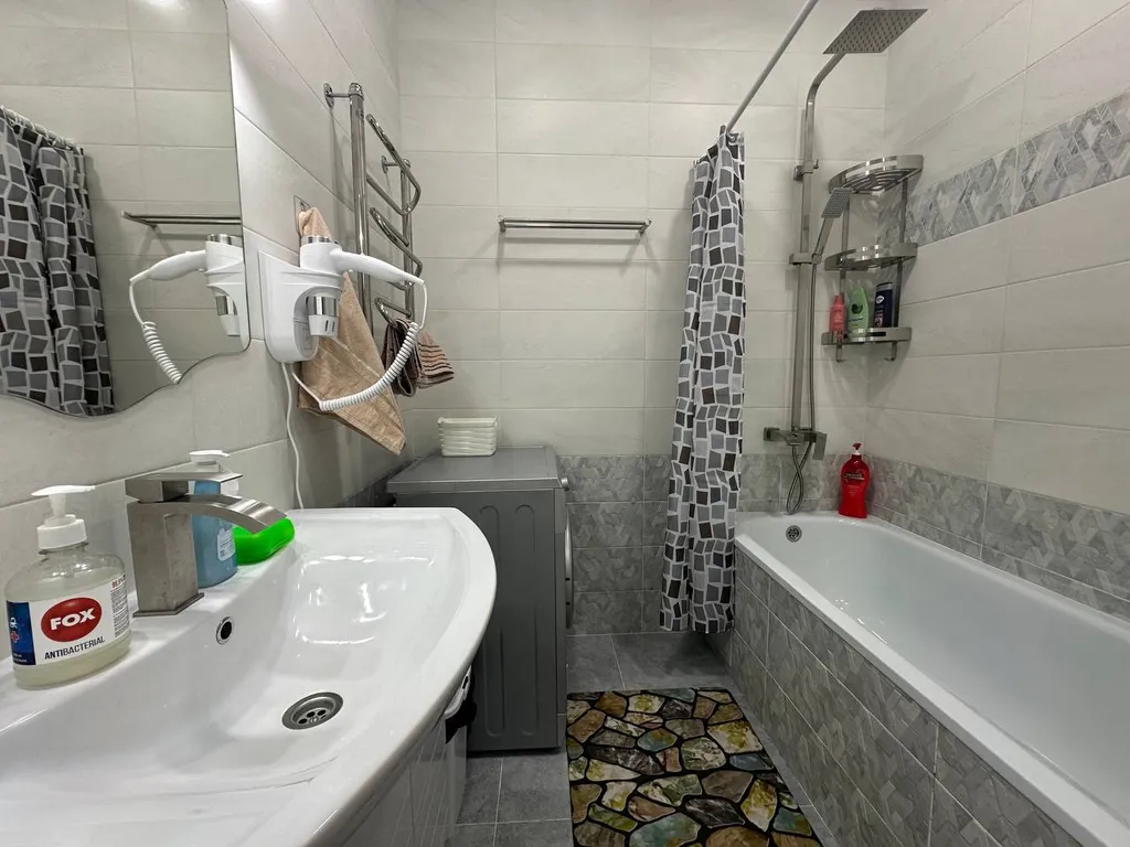 Bay tash residence in center city