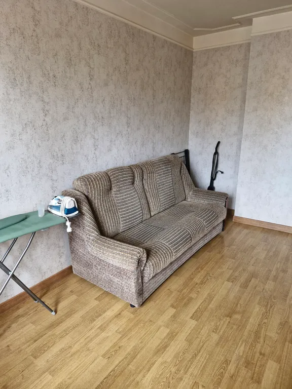 Квартира Трёхкомнатная квартира, удобное расположение! 3 отдельные комнаты. — Владикавказ