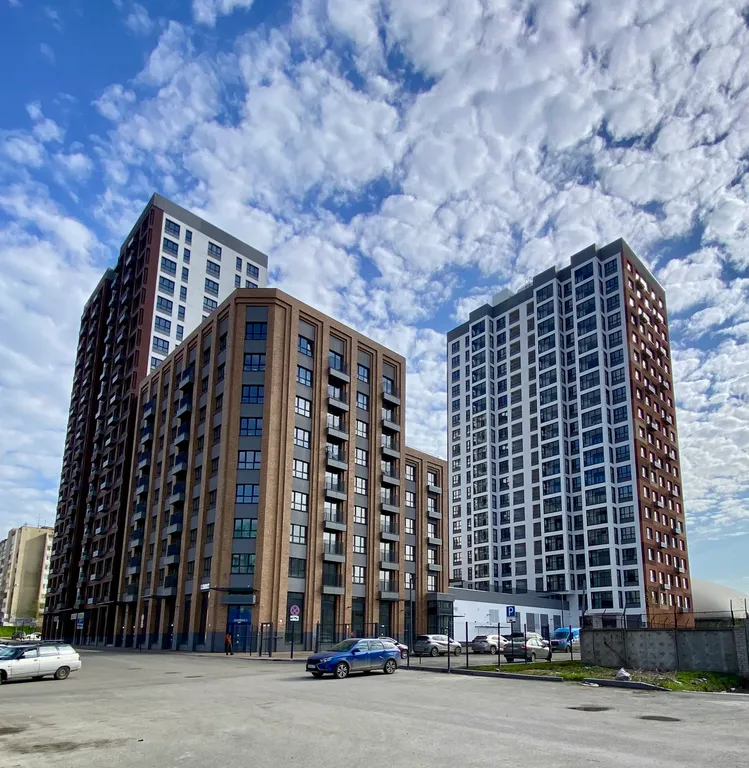 Отличная квартира в живописном месте города с видом на лес и город