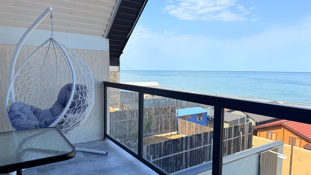 Морской лофт на берегу