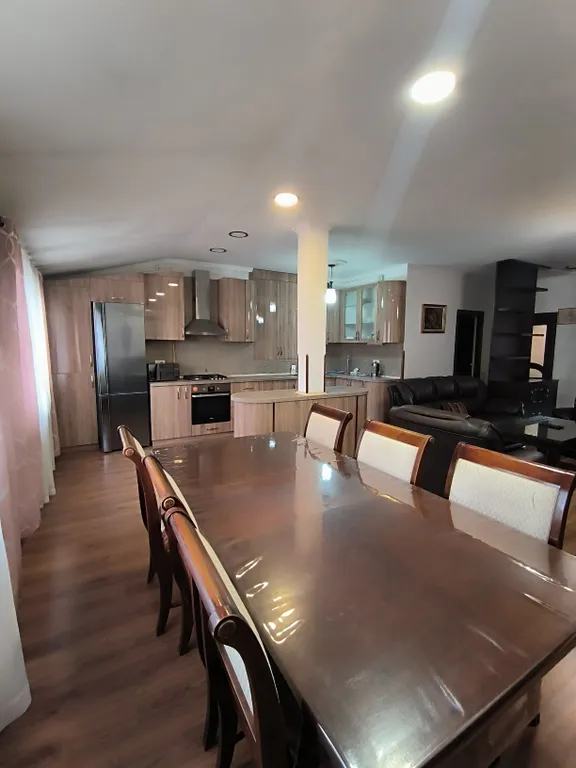 Уютная трехкомнатная квартира в центре Еревана