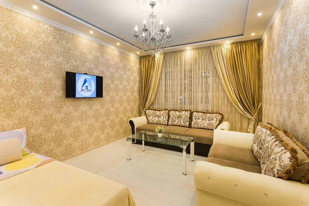 Евро 3-комнатные апартаменты на 1-й линии парка Галицкого