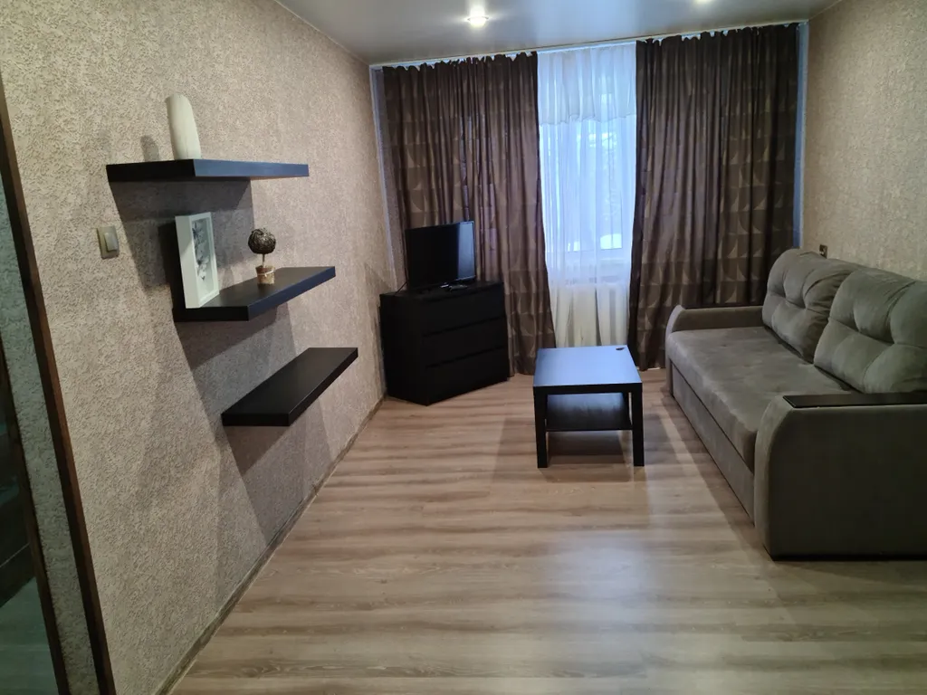 2-комнатная Квартира — аренда посуточно в Кировск