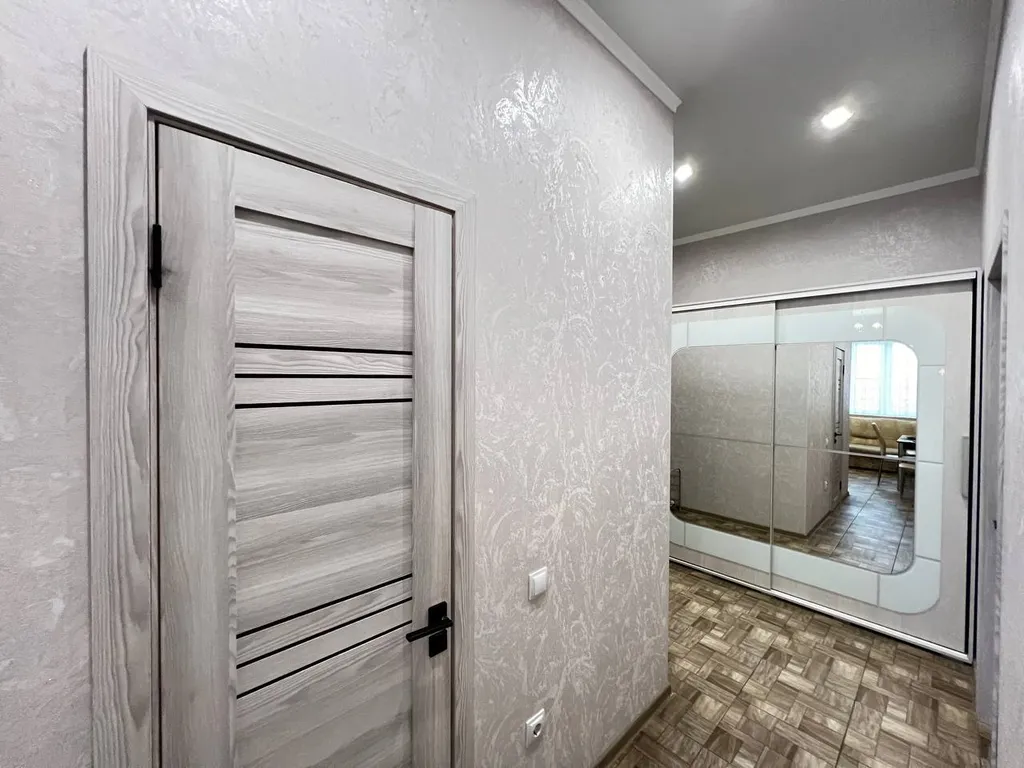 Двухкомнатная в центре в новом доме