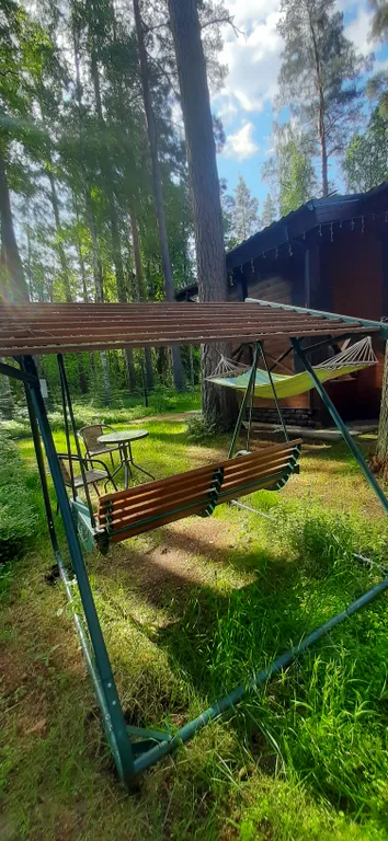 Комфортабельный коттедж с сауной на берегу водоема