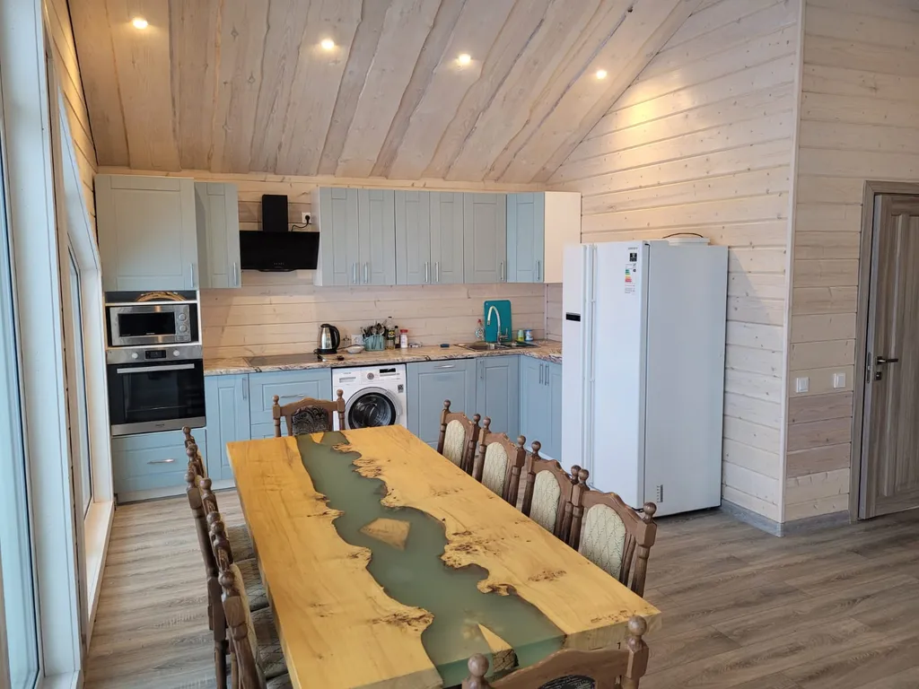 10-комнатный Дом