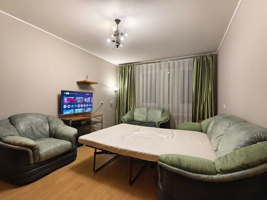 Комфортная трехкомнатная квартира в центре