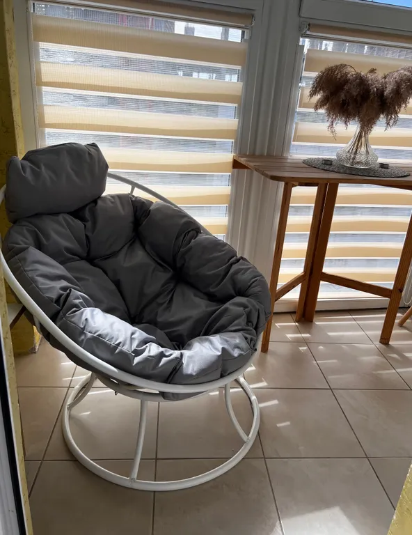 Квартира у парка и озера