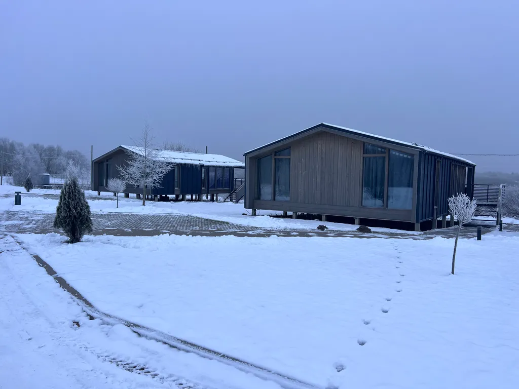 Коттедж Коттедж номер 2 с видом на озеро — Малые Горки