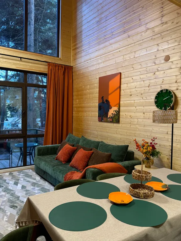 Коттедж с частной территорией и джакузи Green