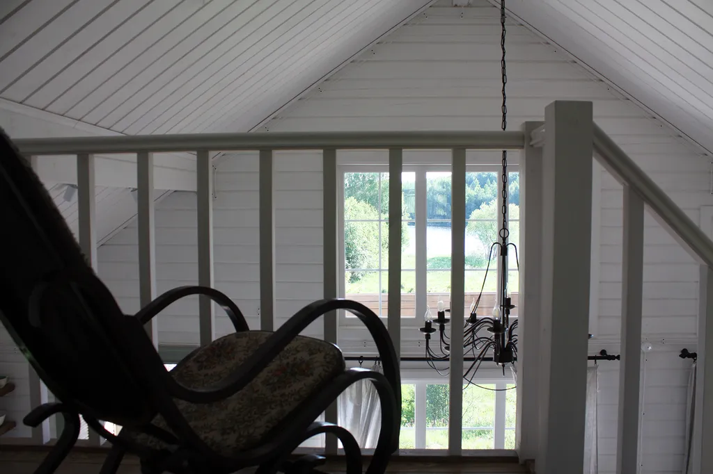 Дом с сауной на берегу реки