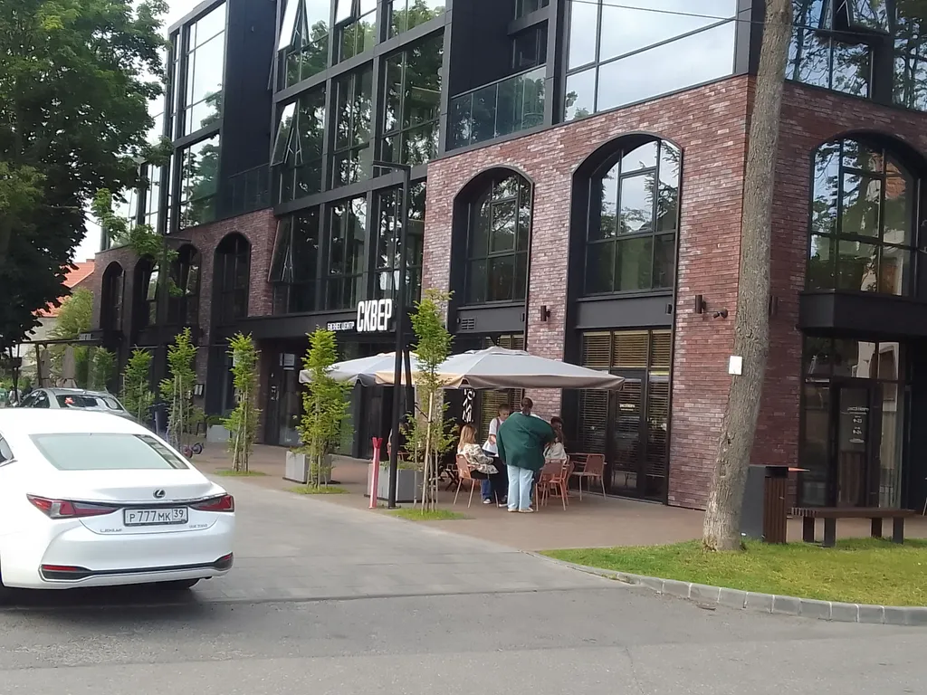 Двухуровневая квартира возле Музея янтаря, верхнего озера, в центре