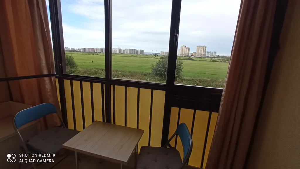 Уютная студия с видом на закат