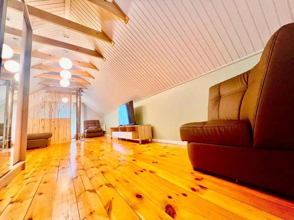 Уютный, современный двухэтажный дом