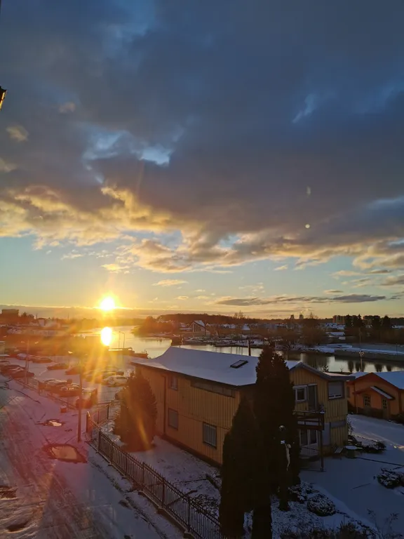 Апартамент в историческом доме с видом на стадион Калининград и закат