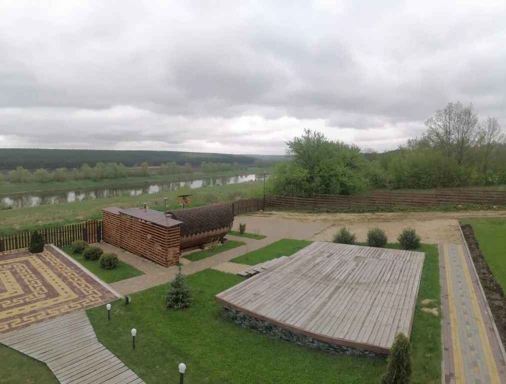 Коттеджи в живописном месте, рядом с Кудыкиной горой