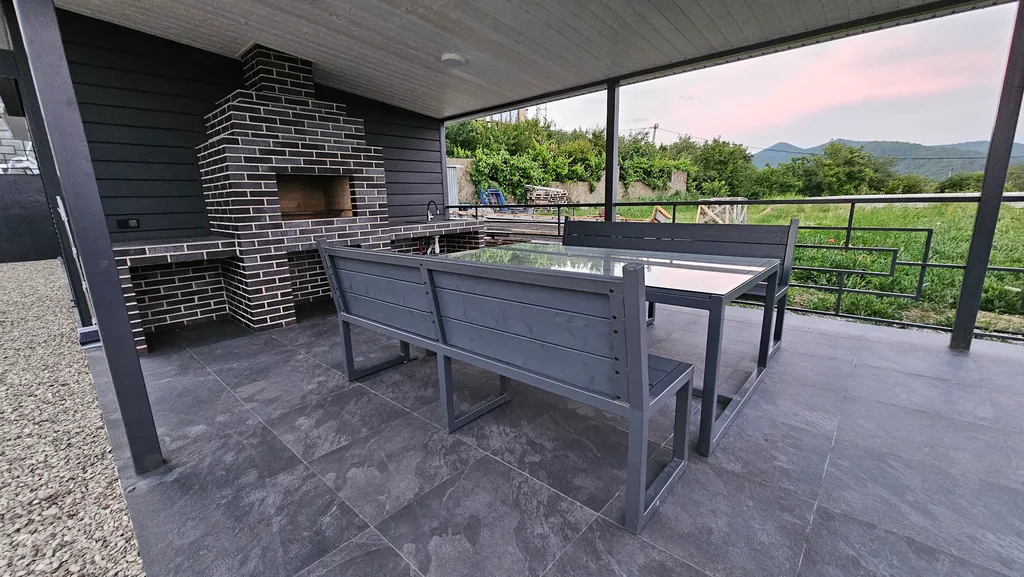 Большой уютный таунхаус с видом на море