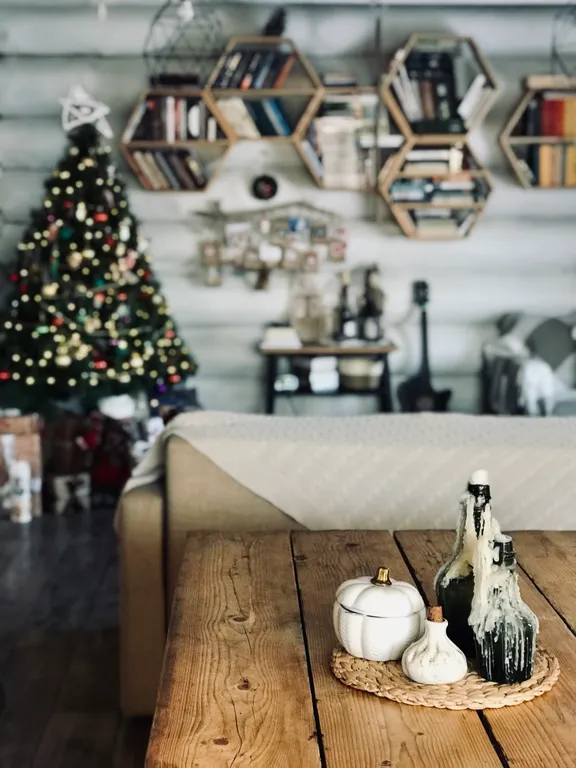 Уютный семейный дом у озера