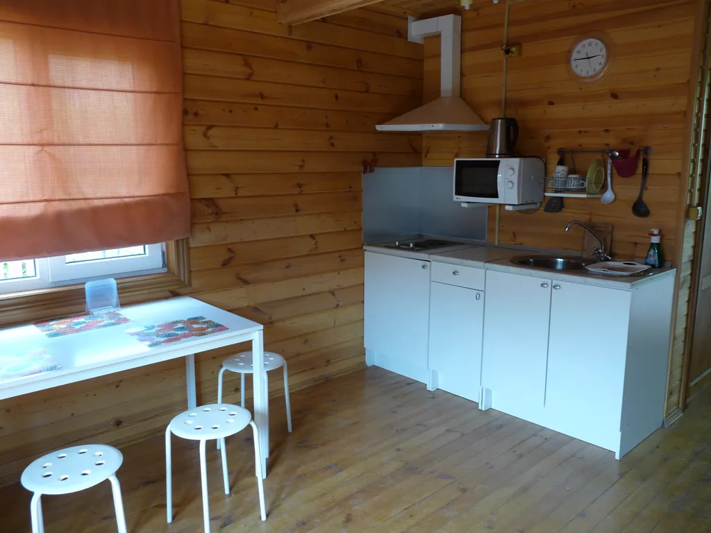 Сруб у моря