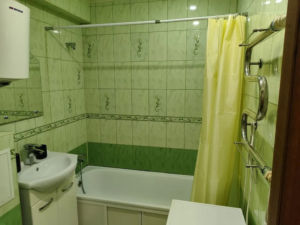 2х ком. на Депутатской 11. Остановка "Танк", до 6 чел.