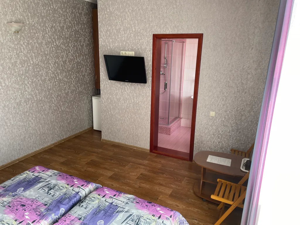 Квартира Уютная комната с выходом на балкон — Севастополь