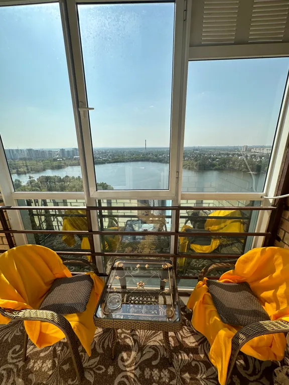 Квартира на Парковом у реки с камином и кондиционером