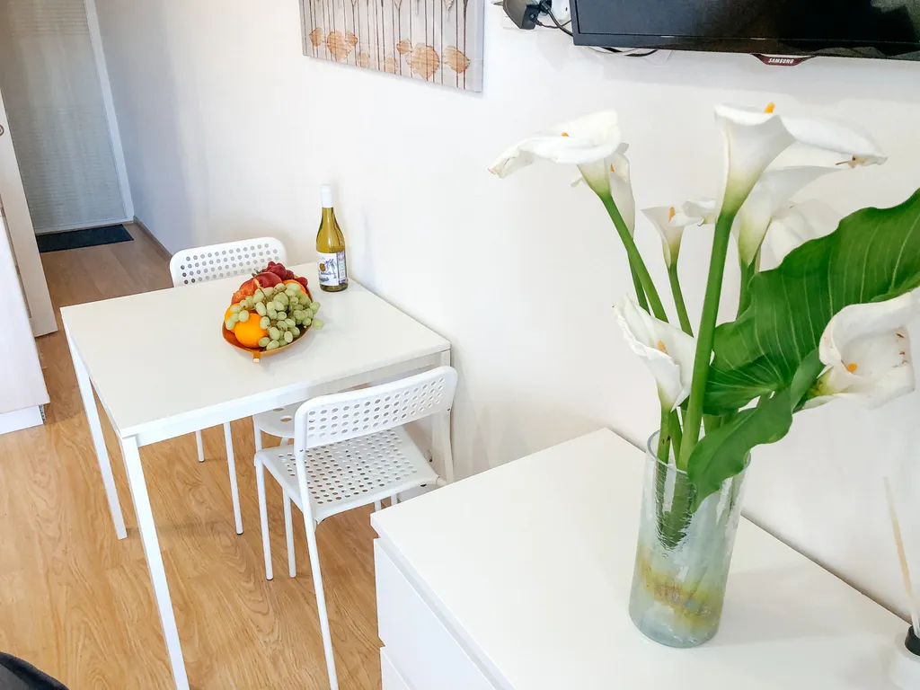 Студия на берегу моря