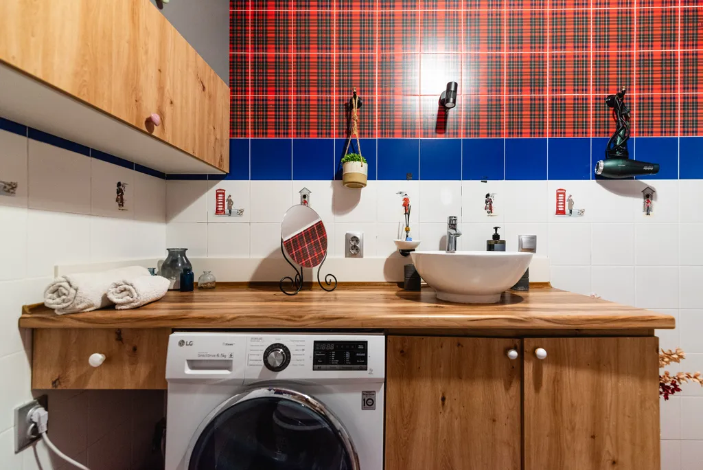 Атмосферная, яркая квартира в районе ТРЦ Мега