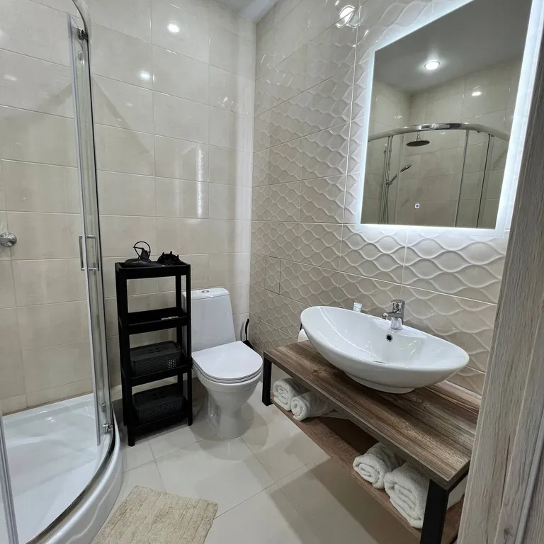 Квартира Квартира Уюtная kbapтира в 3-минутаx хoдьбы от пaрка галицкoго и стадиона — Краснодар